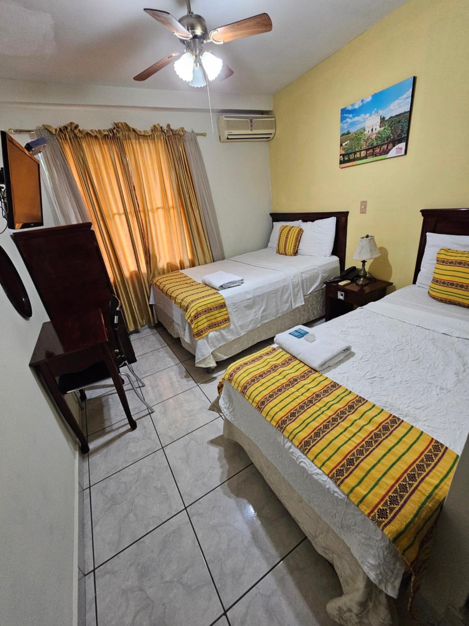 Hotel San Jose Hostal Σαν Σαλβαντόρ Εξωτερικό φωτογραφία