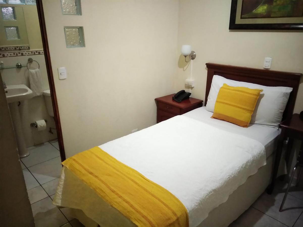 Hotel San Jose Hostal Σαν Σαλβαντόρ Εξωτερικό φωτογραφία